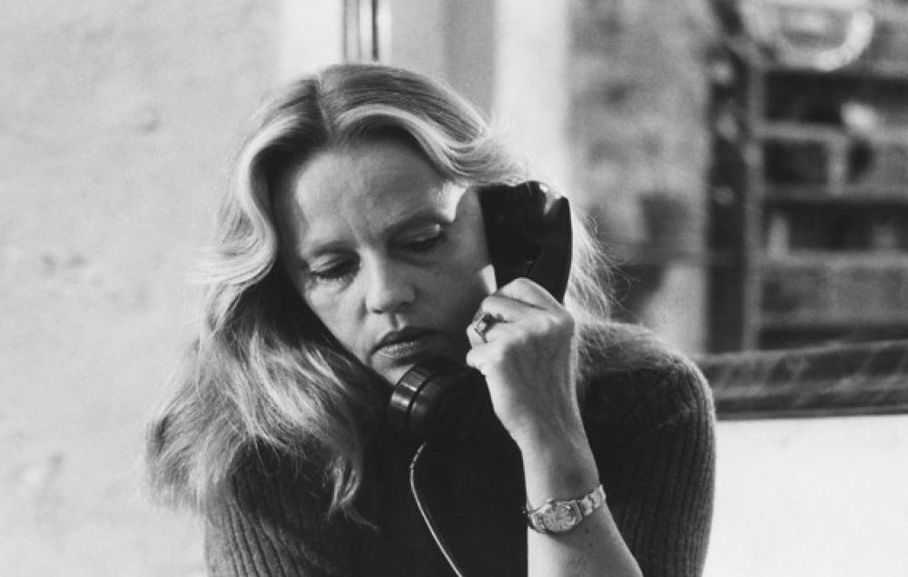 Nathalie Granger (1972) | Pers: Jeanne Moreau | Dir: Marguerite Duras | Ref: NAT002AF | Photo Credit: [ Mouflet Et Cie / The Kobal Collection ] | Editorial use only related to cinema, television and personalities. Not for cover use, advertising or fictional works without specific prior agreement