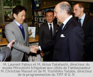 Visite de travail de Laurent Fabius à l'IFJ-Tokyo