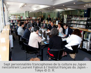 Visite de travail de Laurent Fabius à l'IFJ-Tokyo